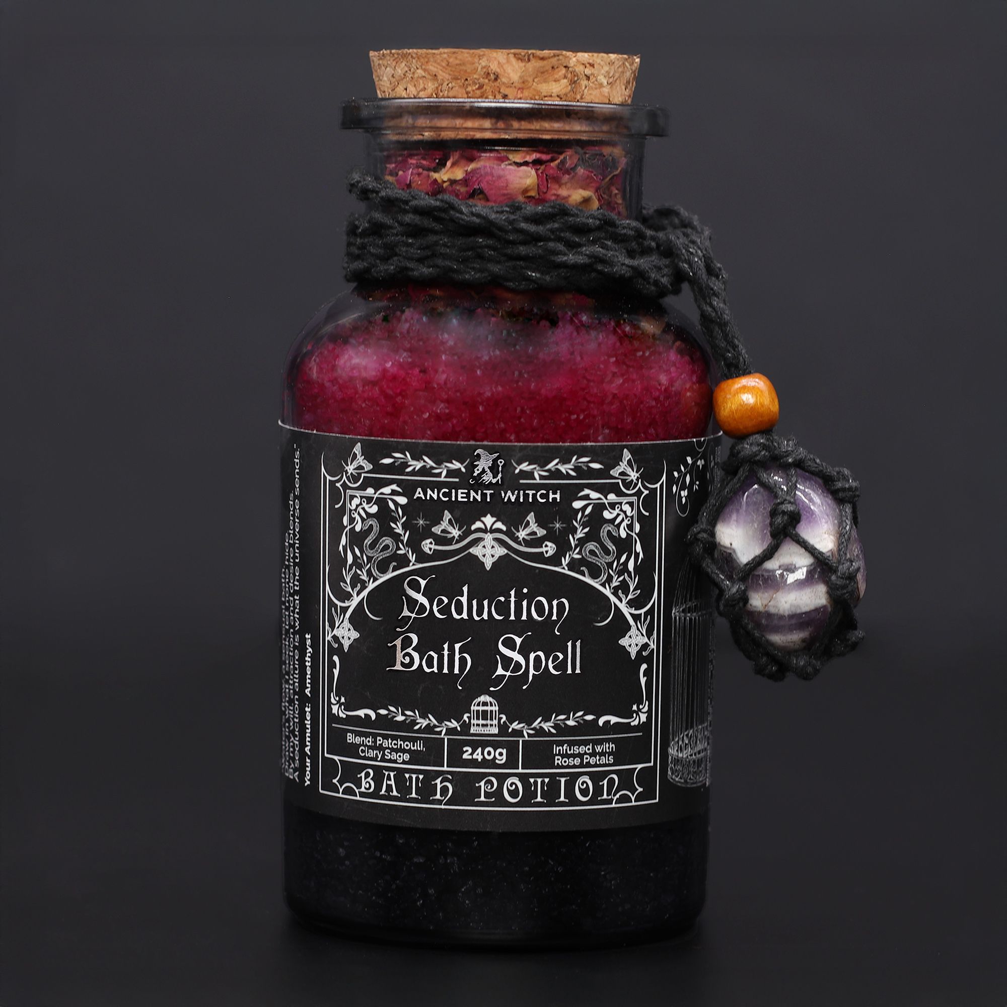 Staroveký čarodejnícky kúpeľový elixír a amulet s kryštálom ametystu - Zvádzanie